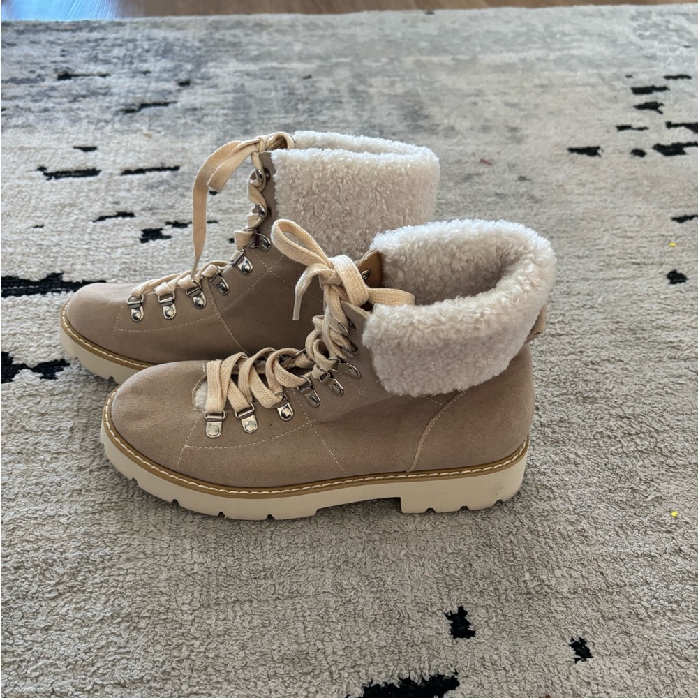 Cozy Shearling-Lined Winter Boots